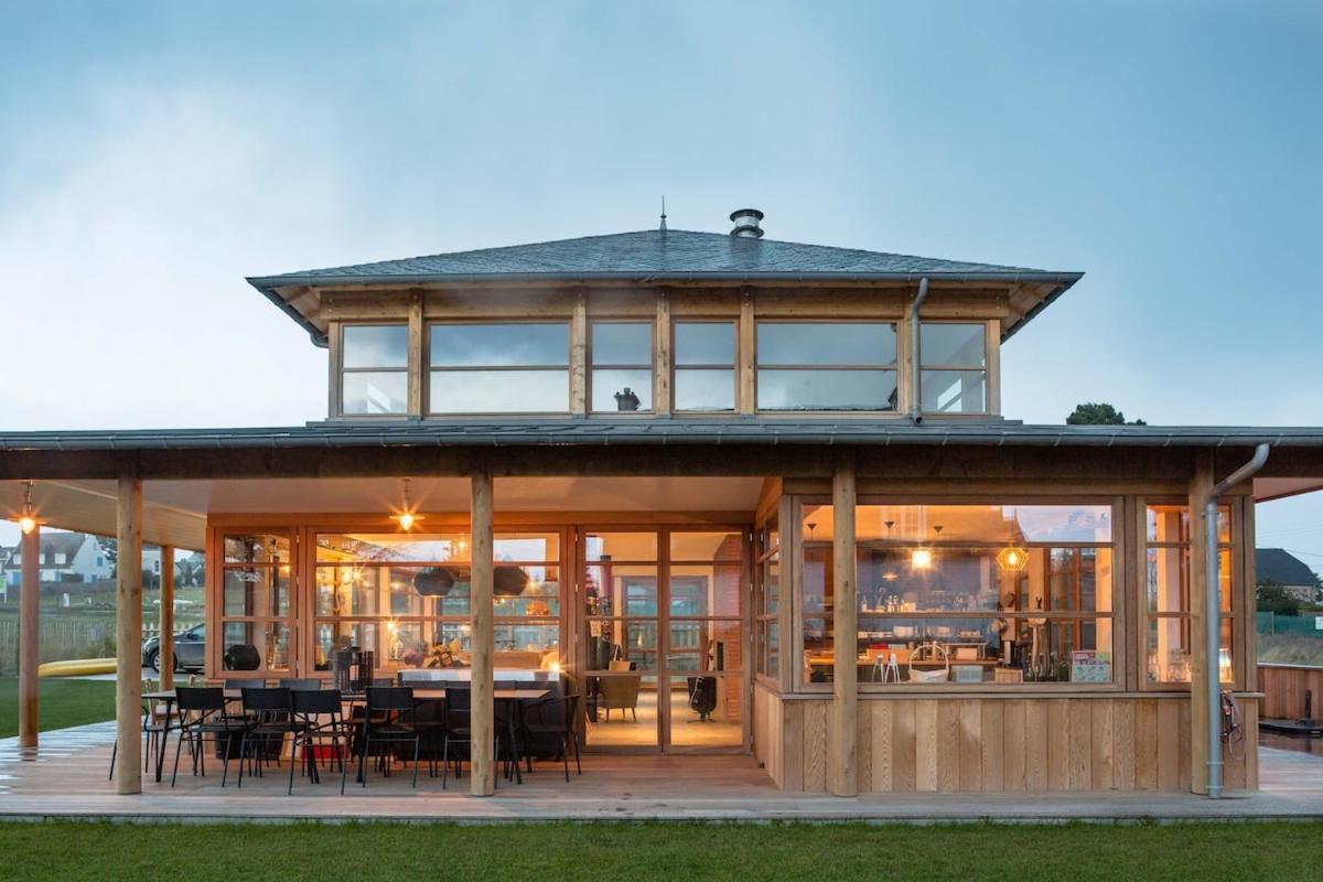 Maison *